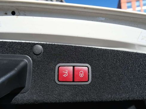 Used 2015 Mercedes-Benz S 550 Sedan image 11