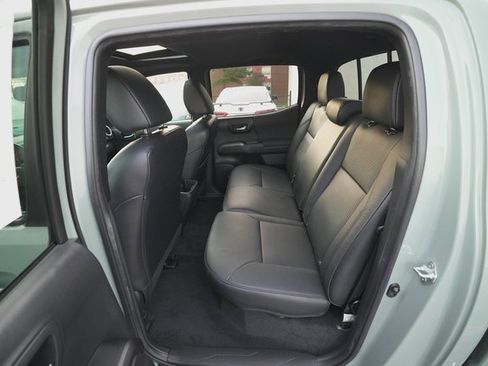 Certified 2023 Toyota Tacoma TRD Off-Road image 15