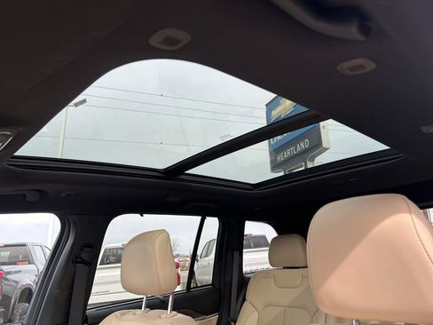 Used 2023 Jeep Grand Cherokee Limited w/ Luxury Tech Group II image 20