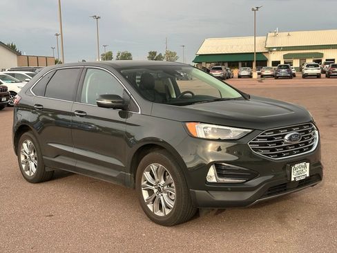 Used 2024 Ford Edge Titanium AWD/4WD image 7