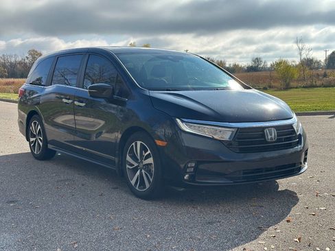 Used 2024 Honda Odyssey Touring image 5
