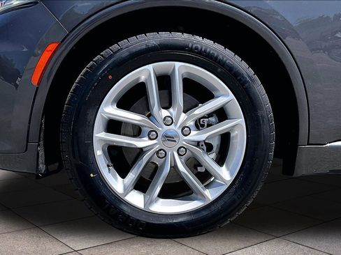 Used 2024 Dodge Durango GT RWD image 9