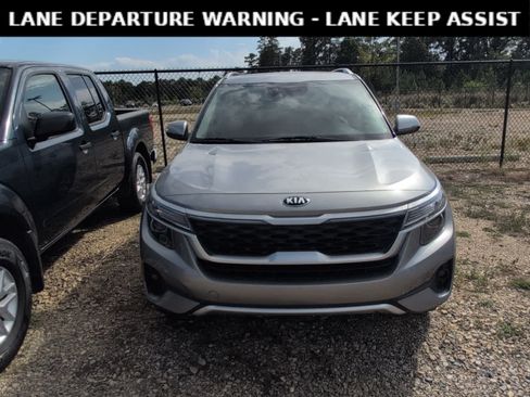 Used 2021 Kia Seltos EX AWD/4WD image 2