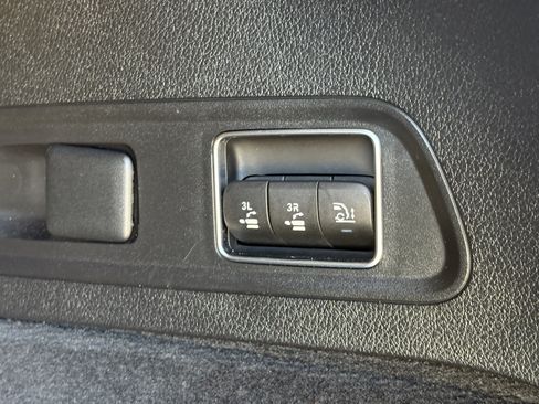 Used 2024 Mercedes-Benz GLS 580 4MATIC image 10