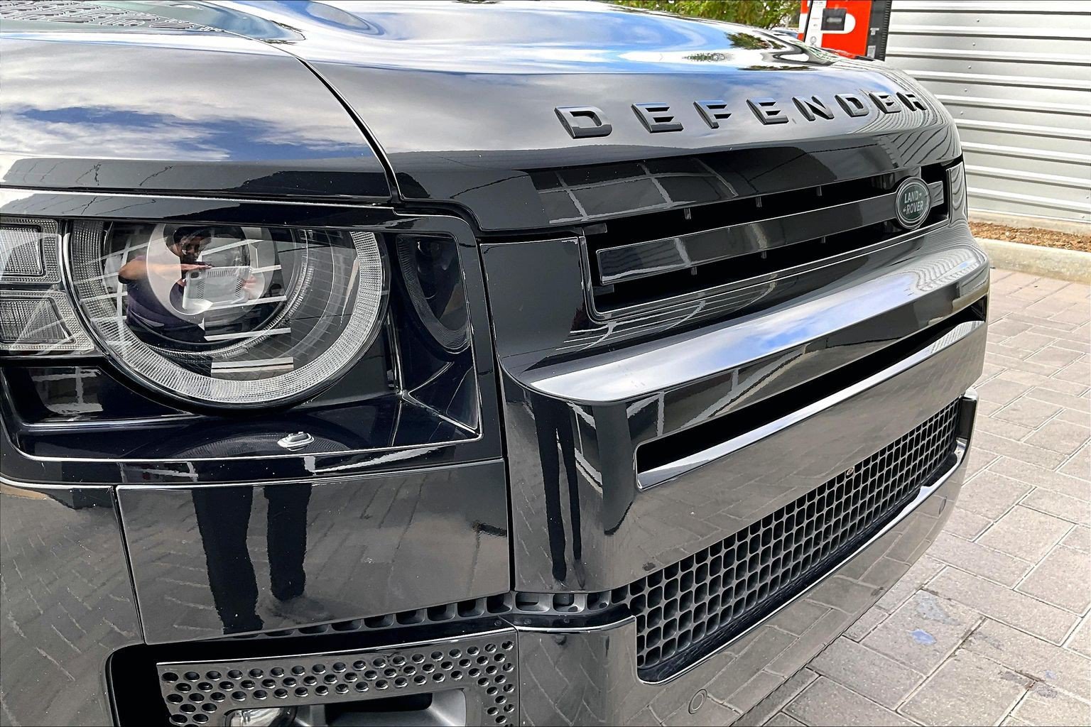 Used 2022 Land Rover Defender 90 V8 AWD/4WD image 30
