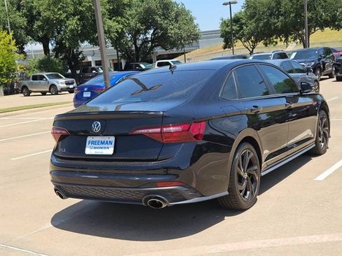 Used 2024 Volkswagen Jetta GLI Autobahn w/ GLI Black Package FWD image 5