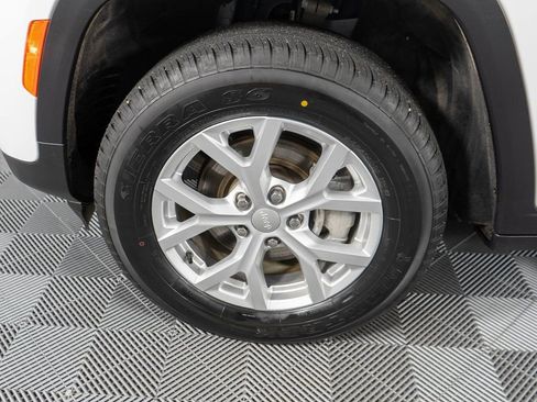 Used 2023 Jeep Grand Cherokee Limited AWD/4WD image 24