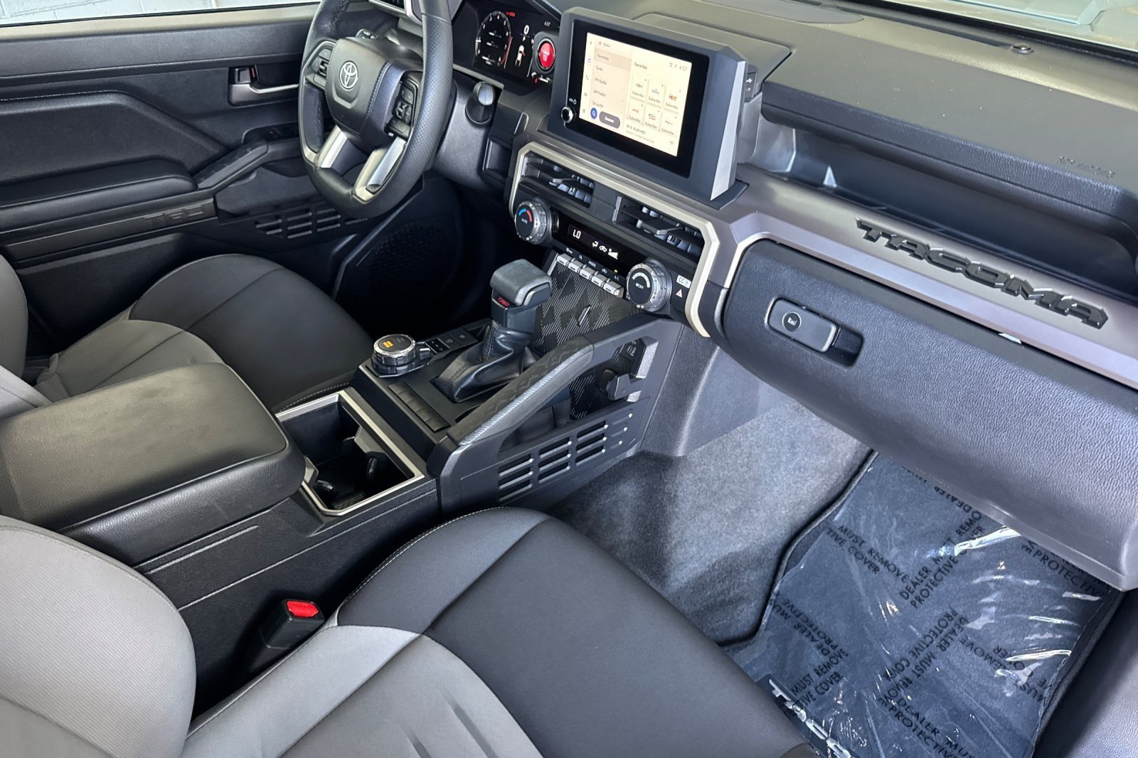 Certified 2025 Toyota Tacoma TRD Sport AWD/4WD image 14