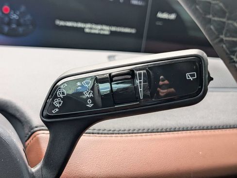 Certified 2025 Lincoln Navigator Reserve AWD/4WD image 31