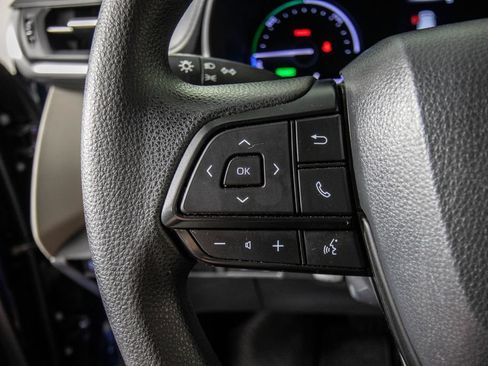 Used 2024 Toyota Sienna LE FWD image 20