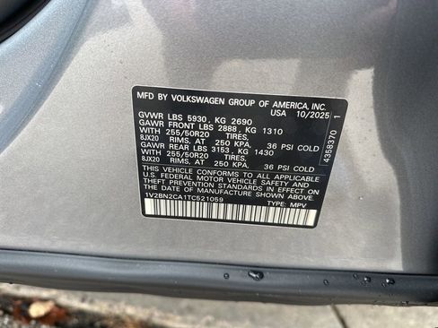 New 2026 Volkswagen Atlas SEL image 32