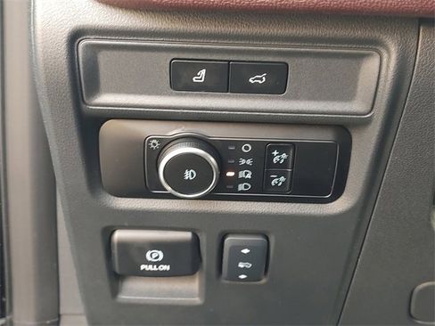 Used 2024 Ford Expedition Max Limited image 27