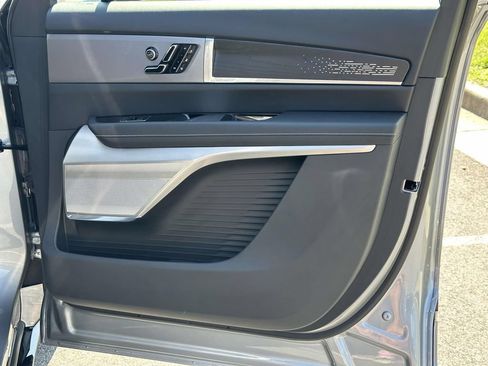 Certified 2026 Cadillac Vistiq Platinum w/ LPO, Floor Liner Package AWD/4WD image 27