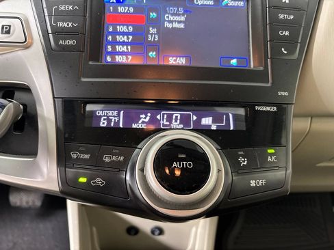 Used 2013 Toyota Prius V Two FWD image 14