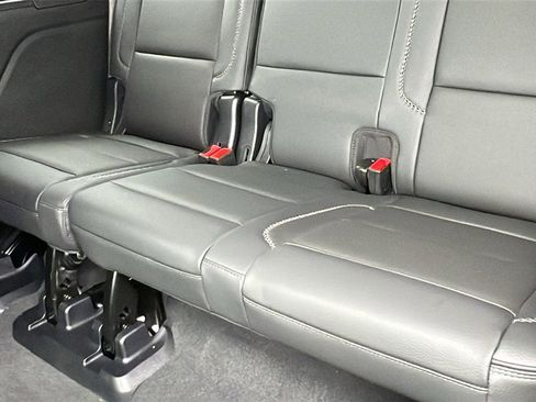 Used 2025 GMC Yukon Denali image 33