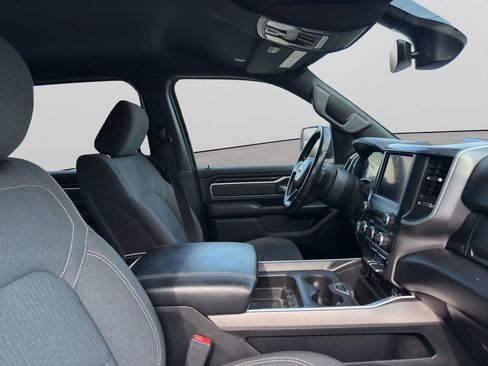Used 2019 RAM 1500 Big Horn AWD/4WD image 19