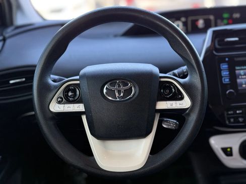 Used 2017 Toyota Prius Two w/ Carpet Mat Package image 19