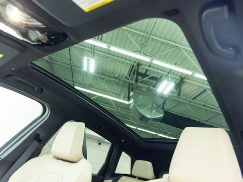 Certified 2025 BMW X3 xDrive30i image 15