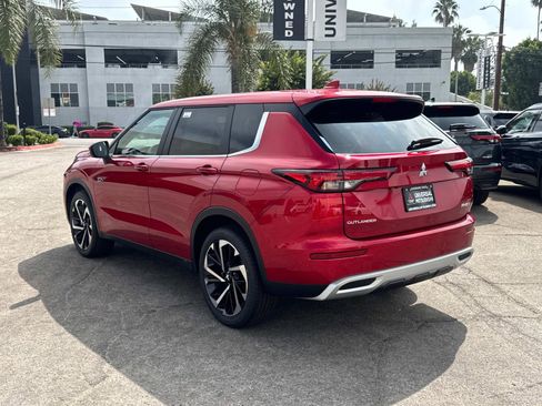 New 2025 Mitsubishi Outlander 4WD Plug-In Hybrid image 31