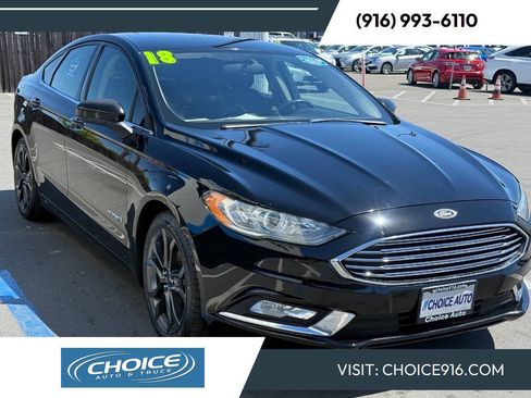 Used 2018 Ford Fusion SE w/ Equipment Group 601A FWD image 1