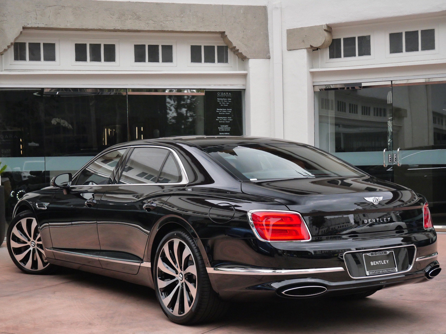 New 2026 Bentley Flying Spur V8 AWD/4WD image 3
