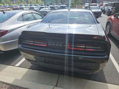 Used 2018 Dodge Challenger GT w/ Driver Convenience Group AWD/4WD image 8
