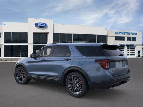New 2026 Ford Explorer ST-Line w/ ST-Line Street Pack image 4