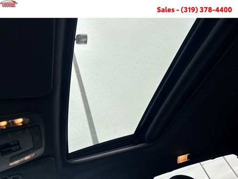 Certified 2022 Toyota Sienna XLE Woodland Edition AWD/4WD image 20