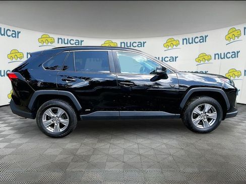 Used 2022 Toyota RAV4 LE AWD/4WD image 8