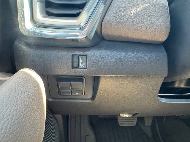 Used 2024 GMC Canyon Denali AWD/4WD image 15