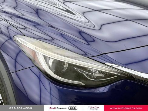 Used 2018 INFINITI QX30 Premium w/ Cargo Package AWD/4WD image 9
