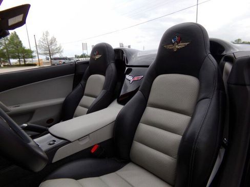 Used 2008 Chevrolet Corvette Convertible w/ Preferred Equipment Group image 22