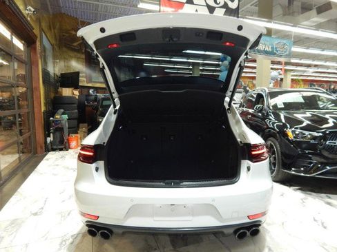 Used 2017 Porsche Macan GTS image 7