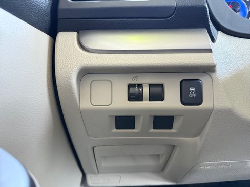 Used 2014 Subaru Crosstrek Touring AWD/4WD image 18