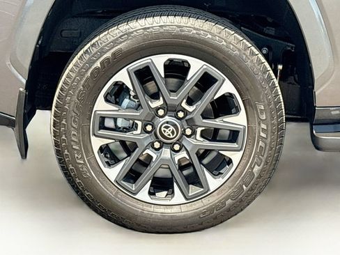 Certified 2025 Toyota Sequoia Limited AWD/4WD image 34