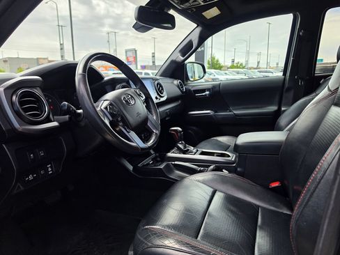 Used 2021 Toyota Tacoma TRD Pro AWD/4WD image 9