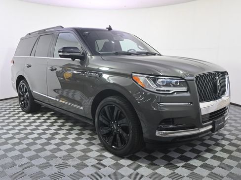 Certified 2024 Lincoln Navigator Black Label AWD/4WD image 8