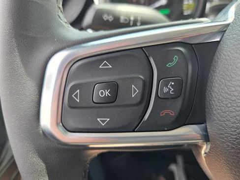 Certified 2025 Jeep Wrangler Unlimited Sahara AWD/4WD image 30
