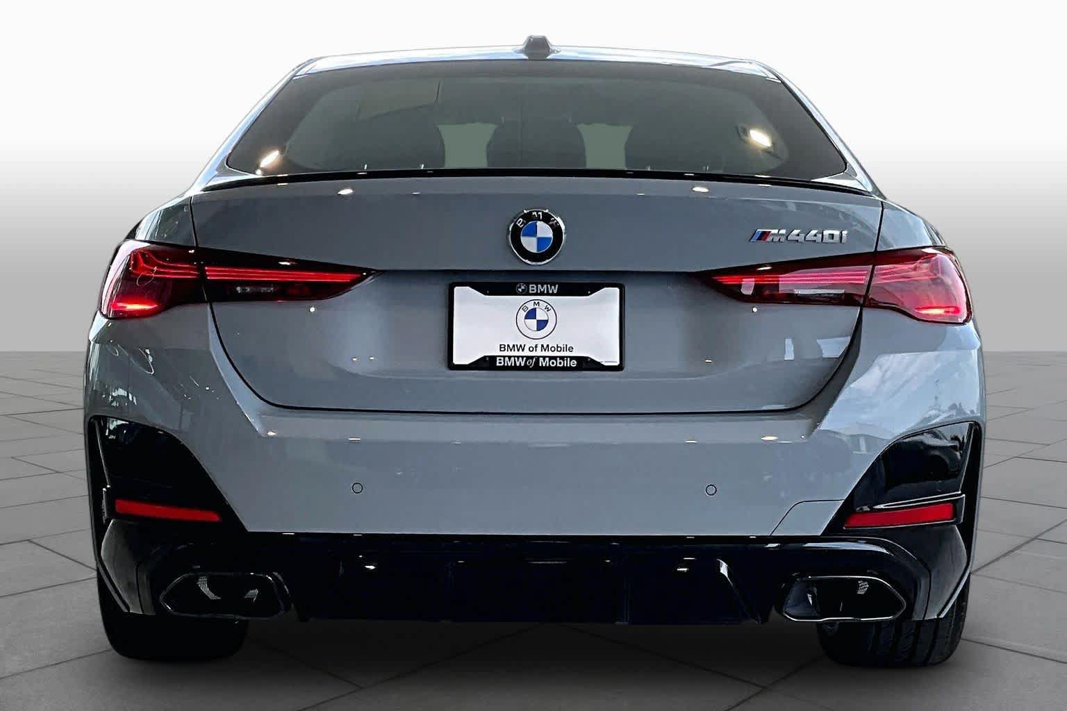 New 2026 BMW M440i w/ Premium Package RWD image 4