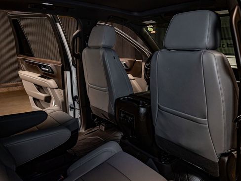 Used 2025 Chevrolet Tahoe Z71 w/ Z71 Off-Road Package image 26