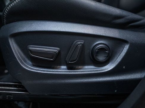 Certified 2024 Toyota Corolla Cross XLE image 16