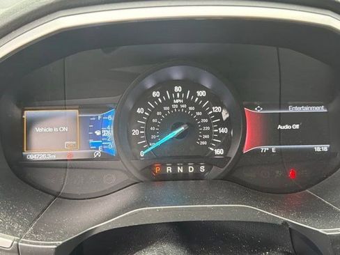 Used 2020 Ford Edge SEL w/ Convenience Package FWD image 4