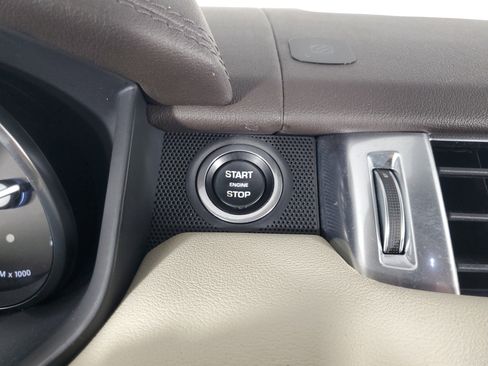 Used 2016 Land Rover Range Rover Sport HSE image 22