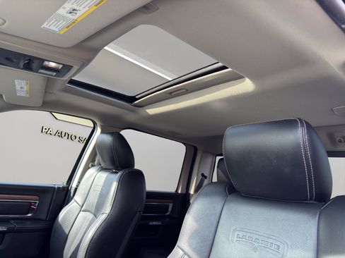 Used 2018 RAM 1500 Laramie w/ Convenience Group image 26