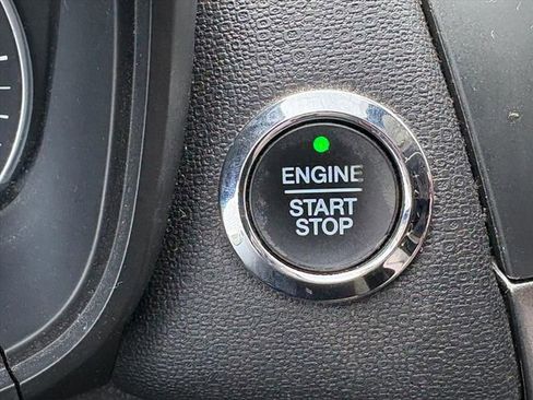 Used 2020 Ford EcoSport SES image 14