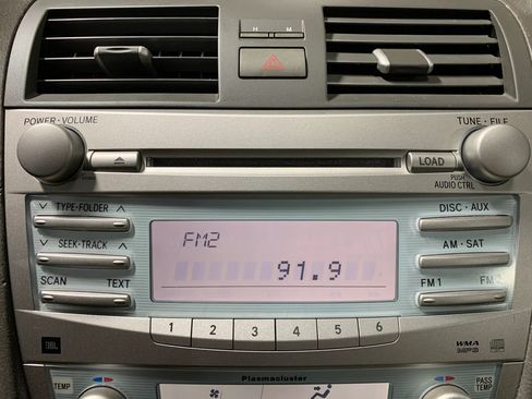 Used 2009 Toyota Camry XLE FWD image 21