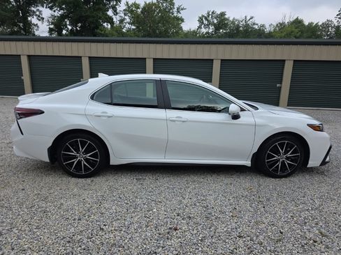 Certified 2024 Toyota Camry SE FWD image 7