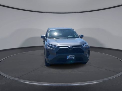 Certified 2025 Toyota RAV4 LE AWD/4WD image 4