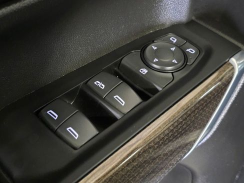 Used 2022 Chevrolet Silverado 1500 RST image 22