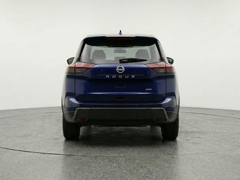 Used 2025 Nissan Rogue SV AWD/4WD image 7